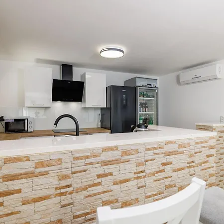 Dom wakacyjny House Emma Dramalj