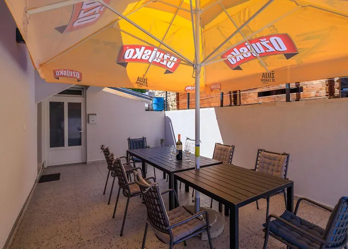 בית נופש House Emma *