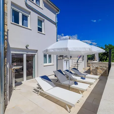 House Emma * Dramalj